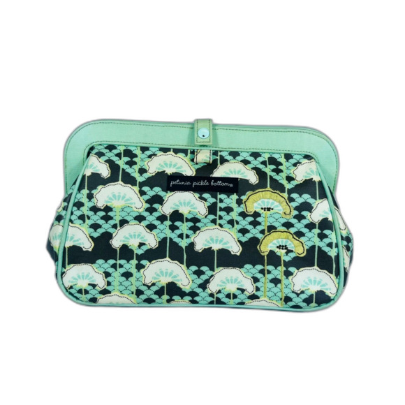 Petunia Pickle Bottom Diaper Bag Clutch Wristlet Green Fans Changing Pad - Picture 2 of 12